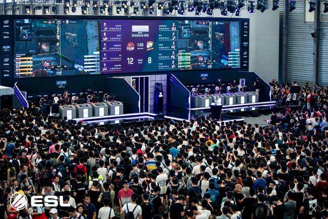 意杯：国际米兰3比2战胜恩波利 晋级复赛