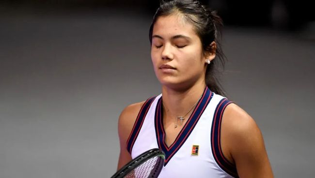 王大雷社媒：且放白鹿青崖间，须行即骑访名山.