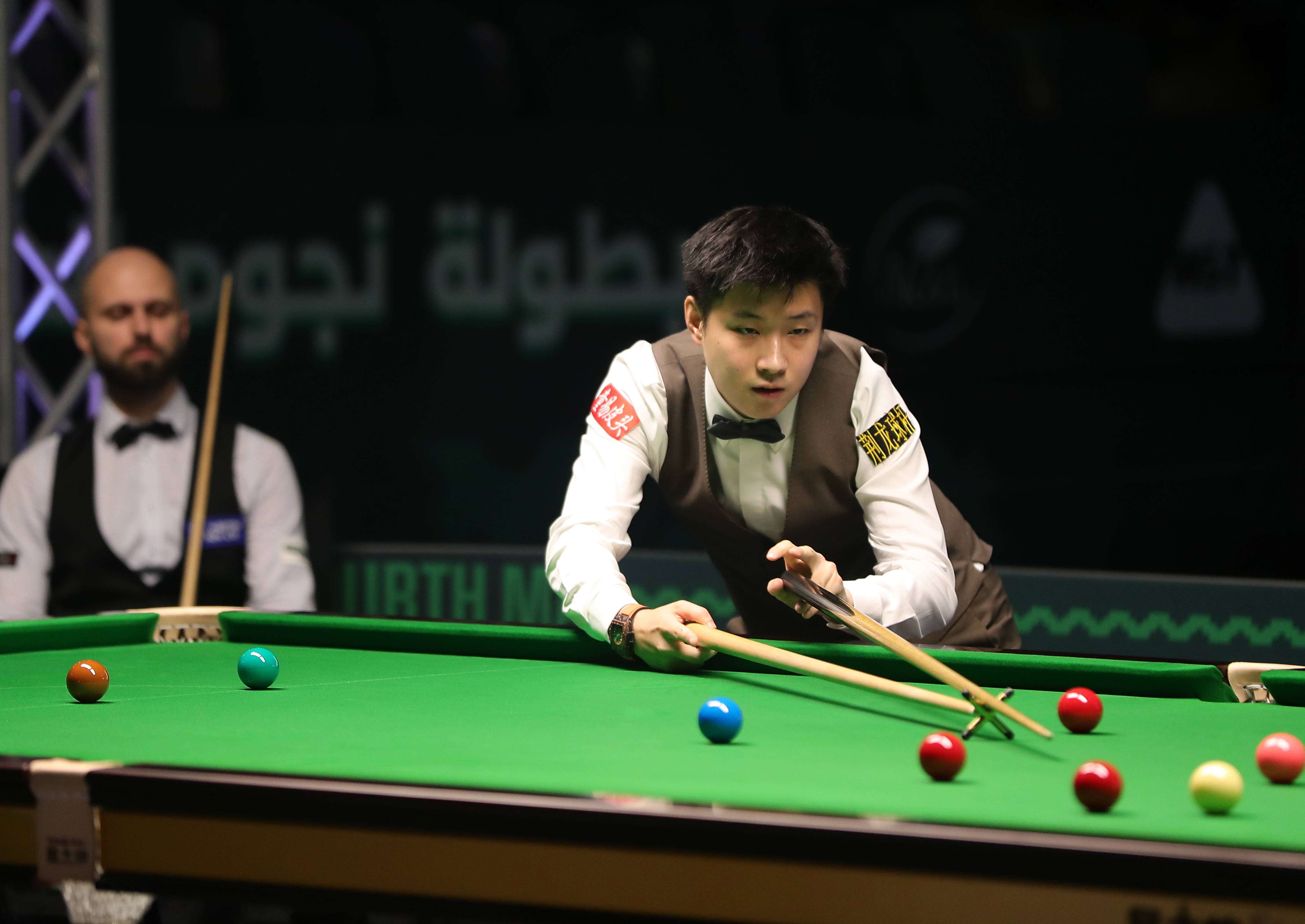 缺席对国际 缺席对国际