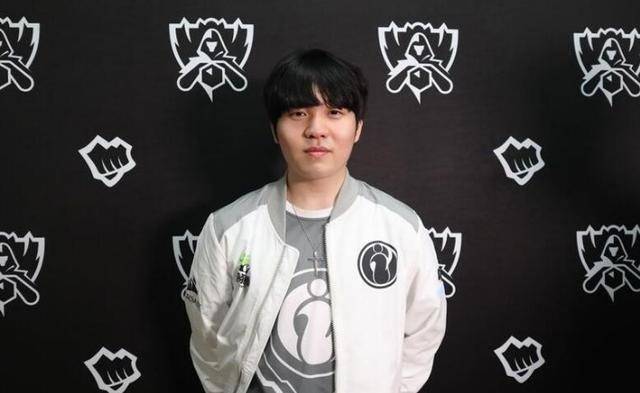 奇克在赛后 奇克在赛后