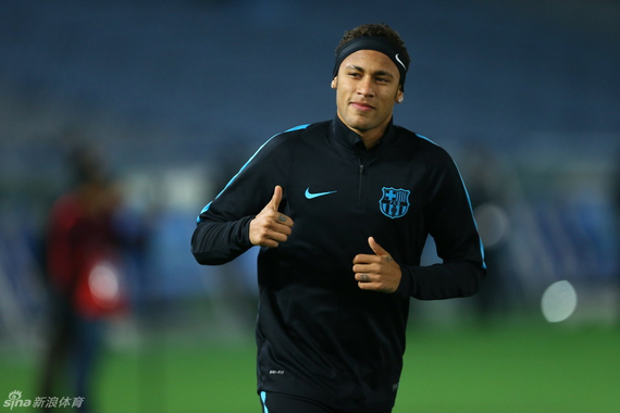 在大学或半 在大学或半