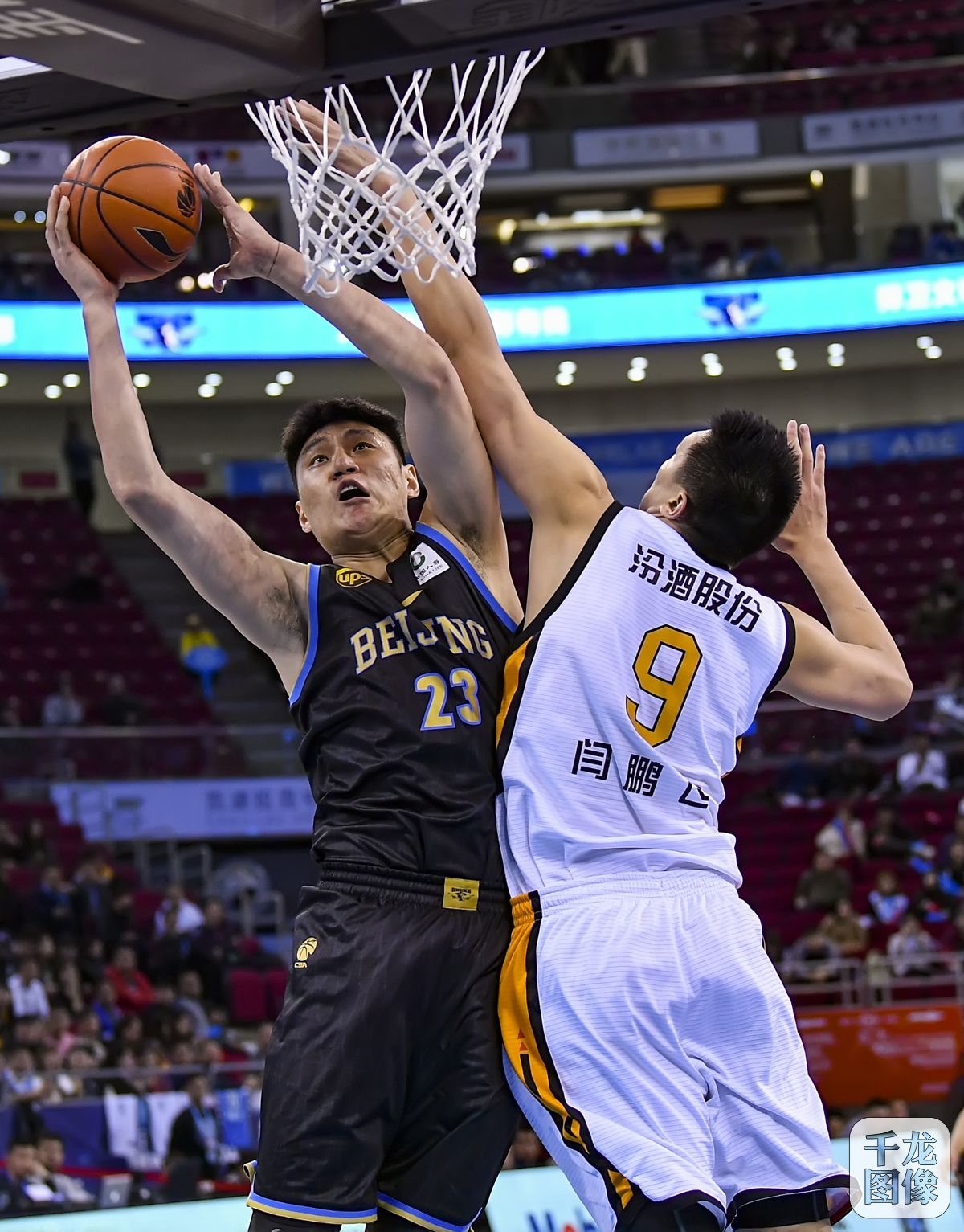 连克米兰、绿巴萨，买到英超射手王！意甲升班马咋这么牛？