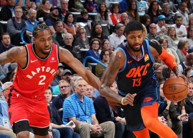 背靠背与季 背靠背与季