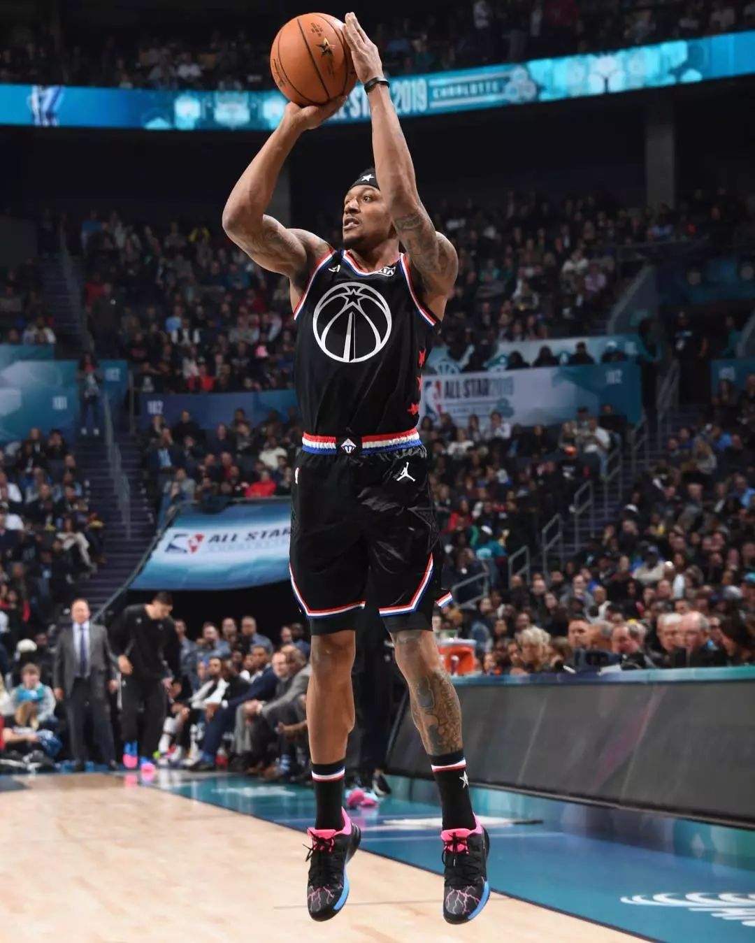 国际防线出 国际防线出